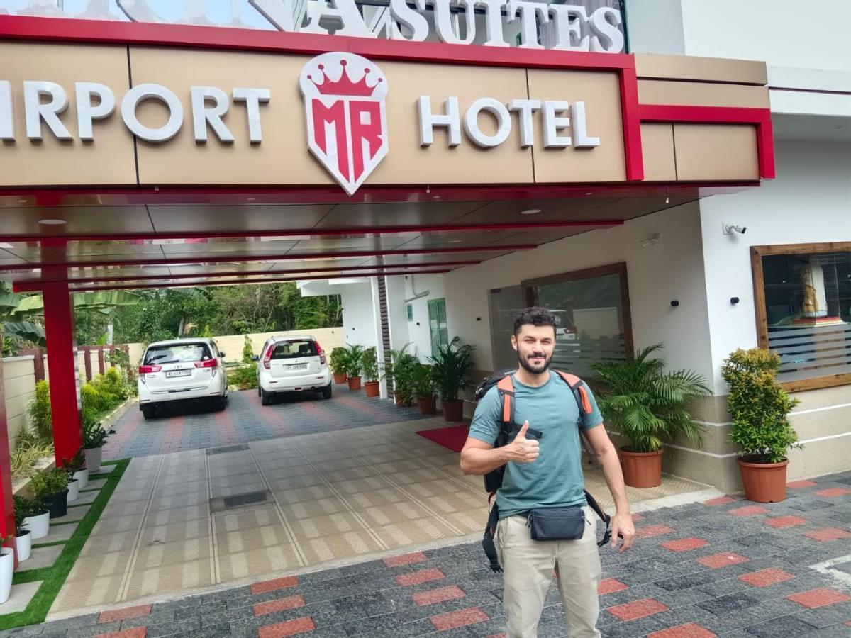 Marina Suites Airport Hotel Kochi エクステリア 写真