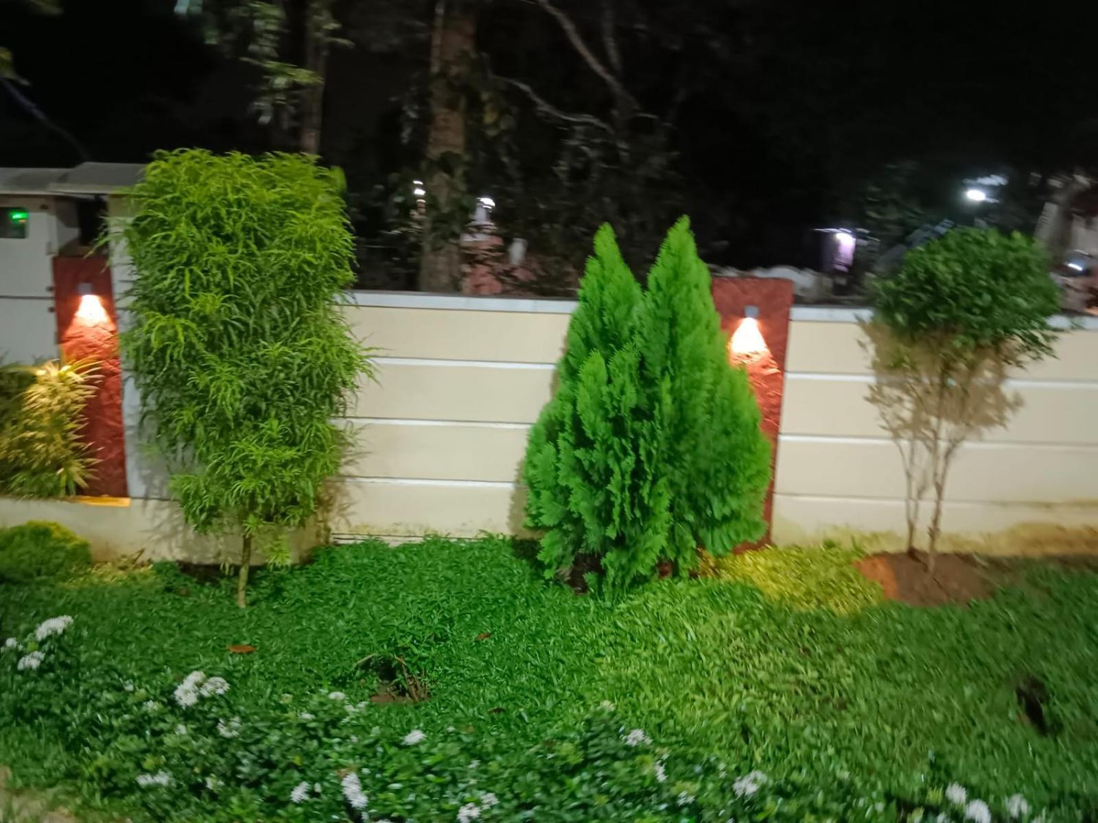 Marina Suites Airport Hotel Kochi エクステリア 写真