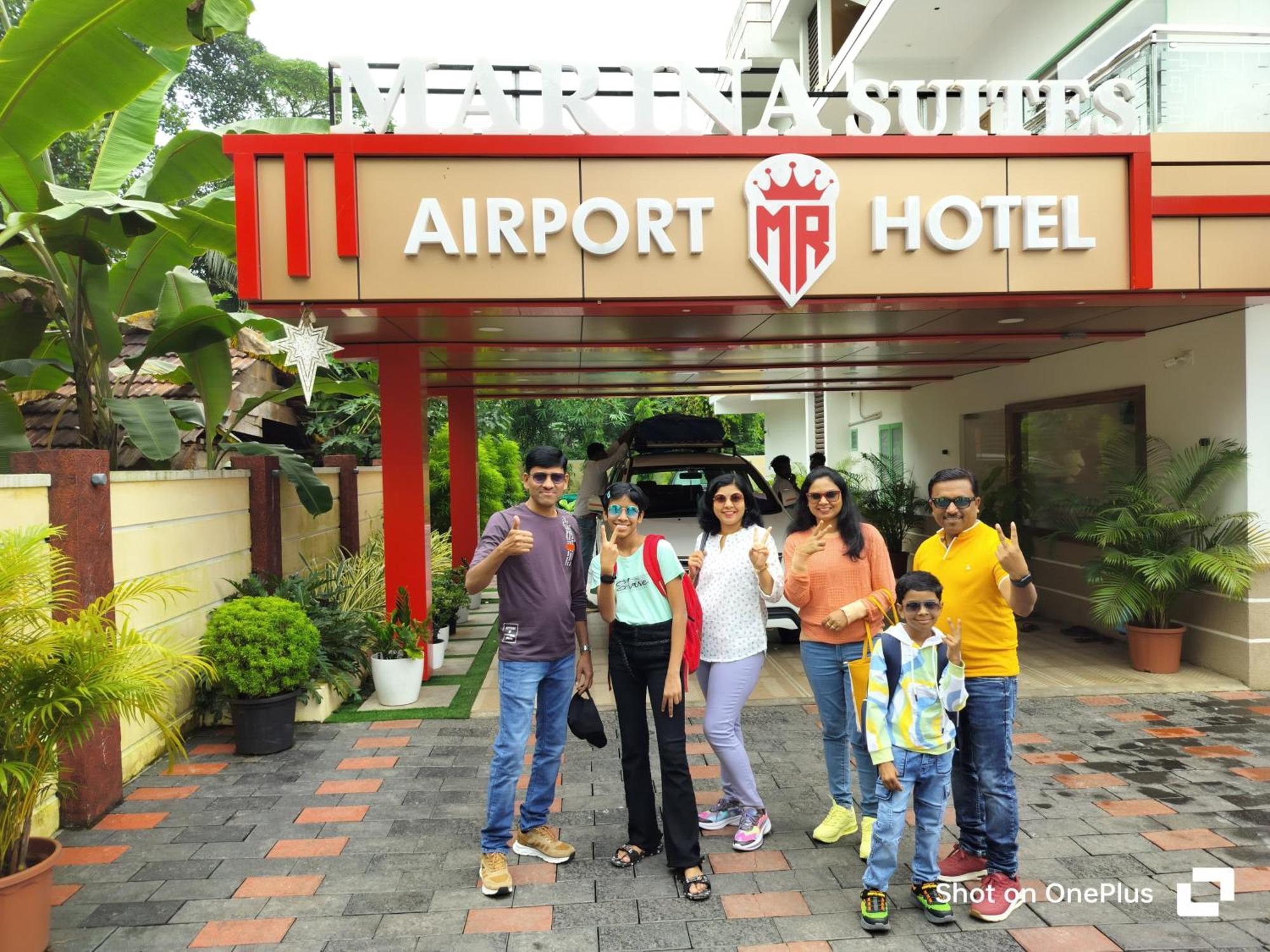 Marina Suites Airport Hotel Kochi エクステリア 写真