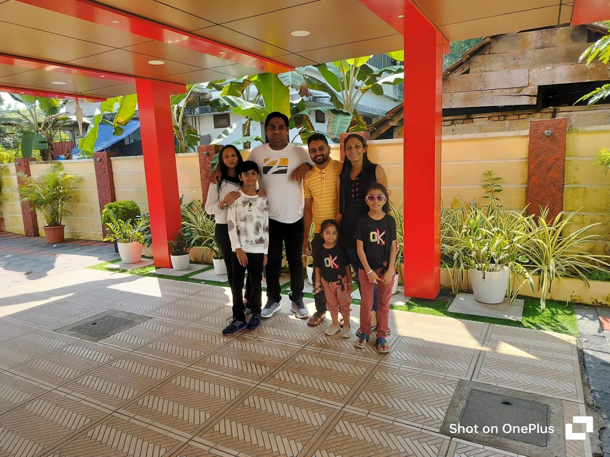 Marina Suites Airport Hotel Kochi エクステリア 写真