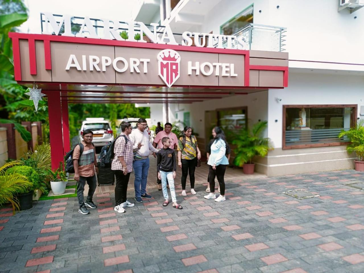 Marina Suites Airport Hotel Kochi エクステリア 写真