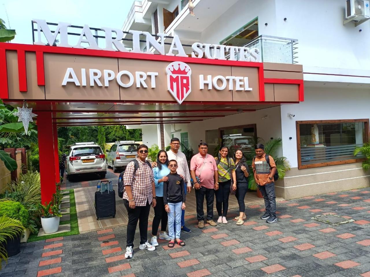Marina Suites Airport Hotel Kochi エクステリア 写真