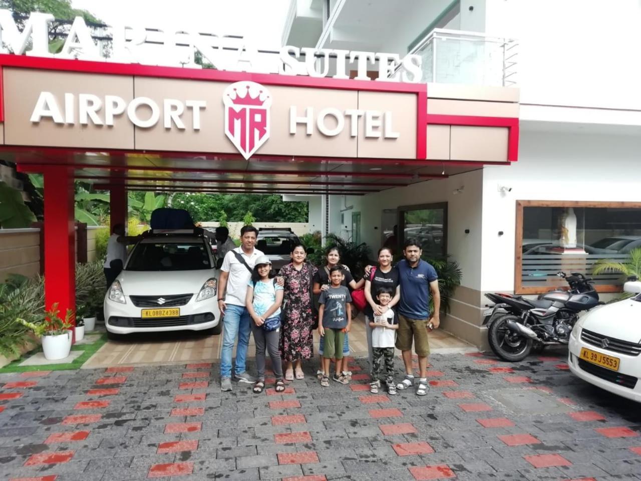 Marina Suites Airport Hotel Kochi エクステリア 写真