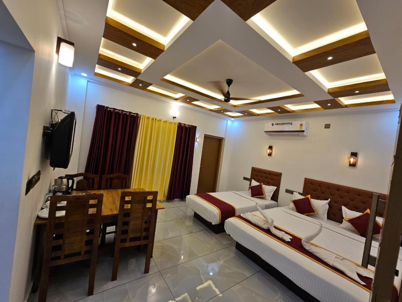 Marina Suites Airport Hotel Kochi エクステリア 写真